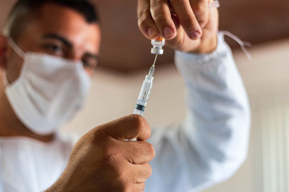 Google mostra onde tomar vacina da covid-19 no Brasil