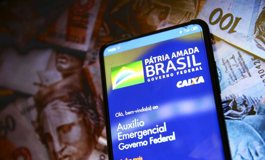 Caixa paga hoje auxílio para nascidos em junho