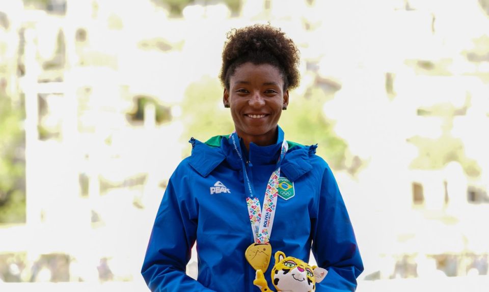 Olimpíada: Núbia Soares alcança índice no salto triplo