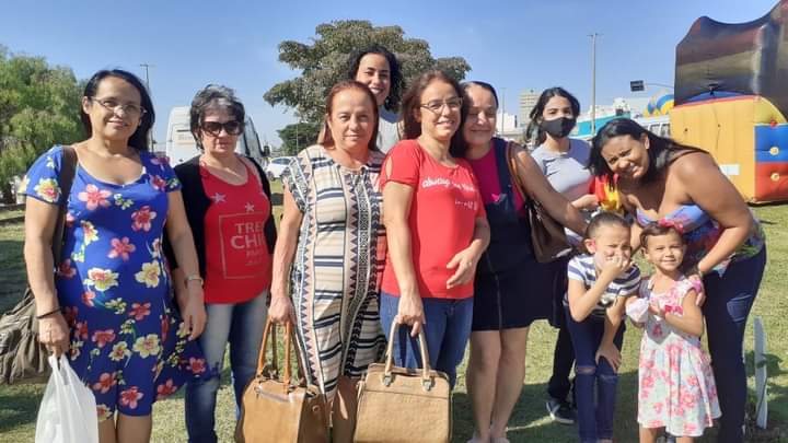 Após 46 anos, cinco irmãos se reencontram em Marília