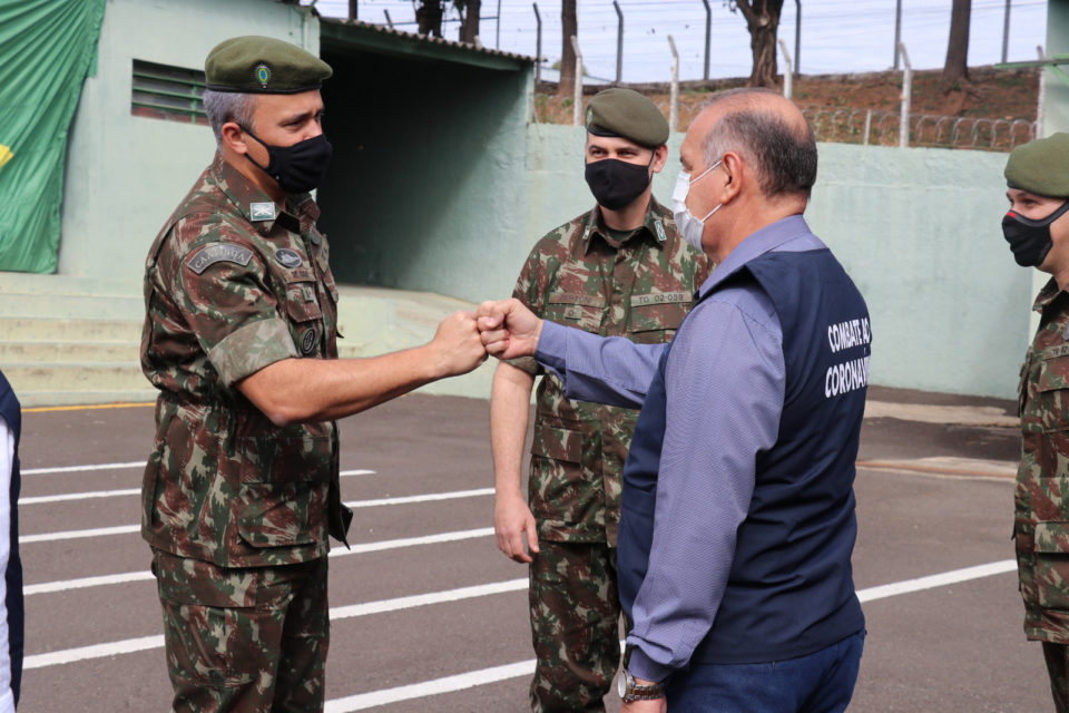 Município firma parceria com o Exército para limpeza de UBSs