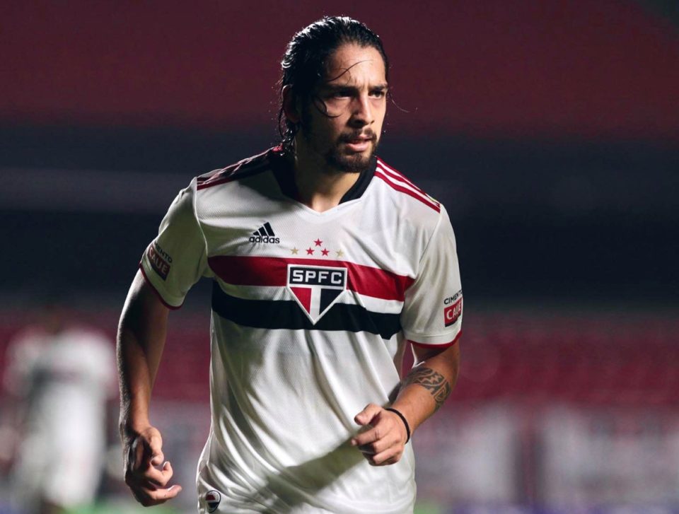 Benítez pode ser a novidade do São Paulo no clássico