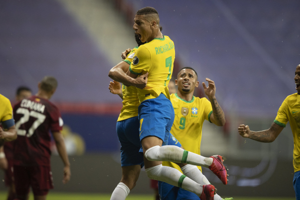 Brasil faz 3 a 0 na Venezuela na abertura da Copa América