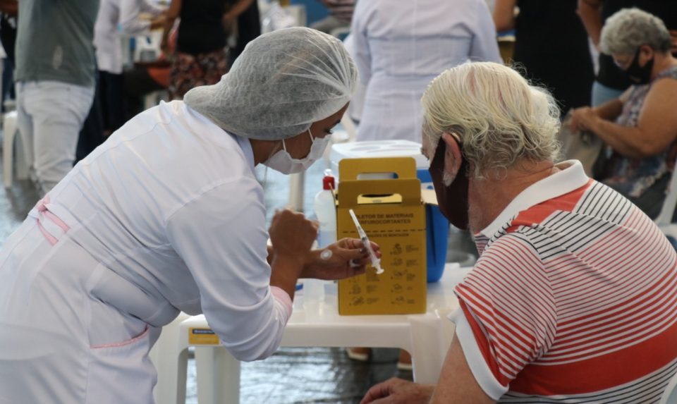 Marília está no topo da lista de cidades que mais vacinam