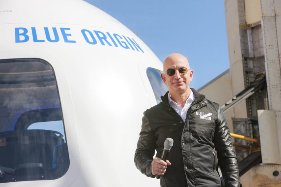 Jeff Bezos vai para o espaço: voo está confirmado para às 10h