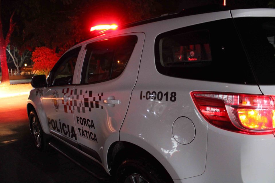 Homem é preso com várias drogas na Vila Barros