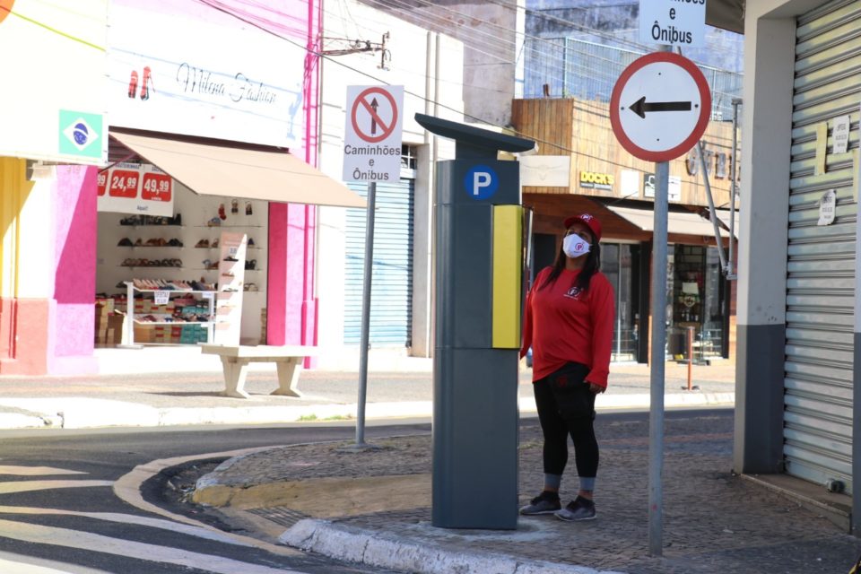 Parquímetros são instalados pelas ruas e avenidas de Marília