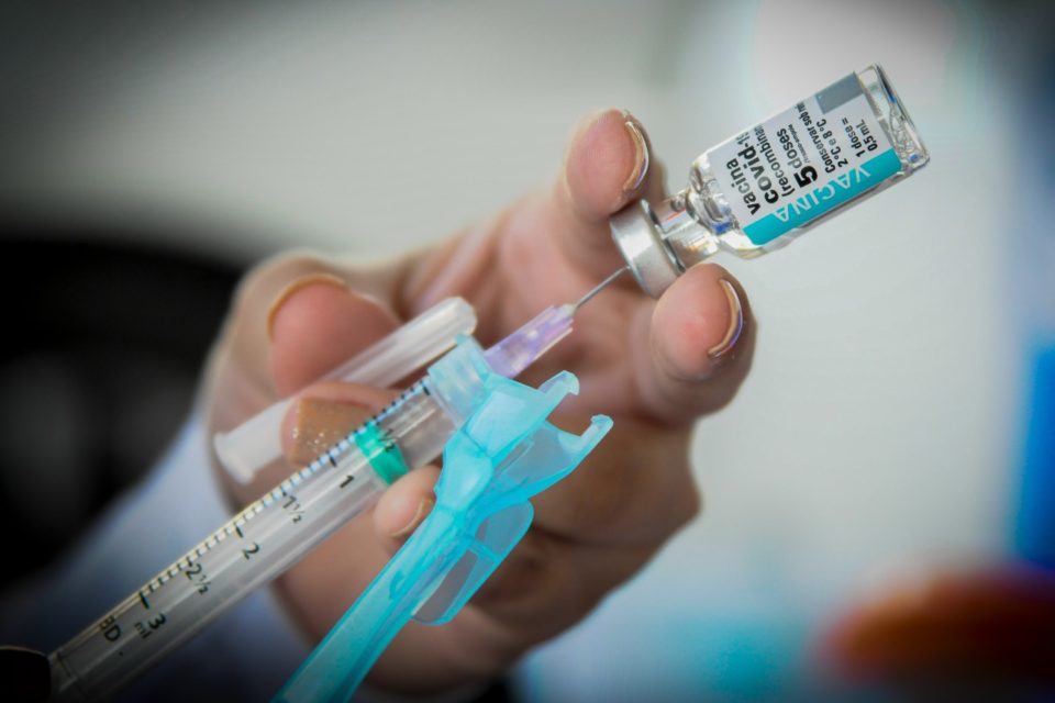 Garça faz pré-cadastro para vacinar moradores de 25 a 29 anos