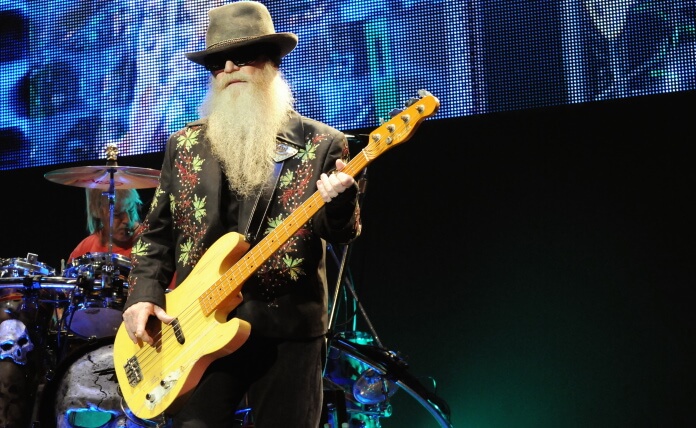 Dusty Hill, baixista do ZZ Top, morre aos 72 anos