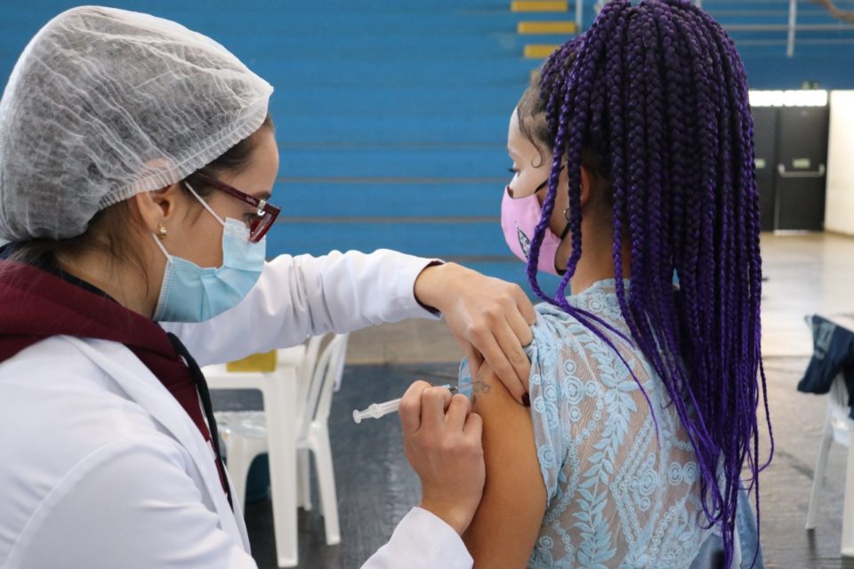 Marília terá nova ação para vacinar jovens de 25 anos contra a Covid