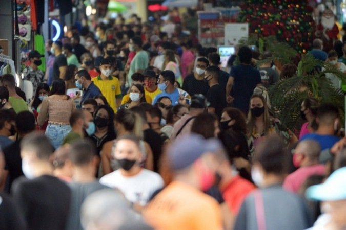 Infectologistas alertam para risco de nova onda da covid