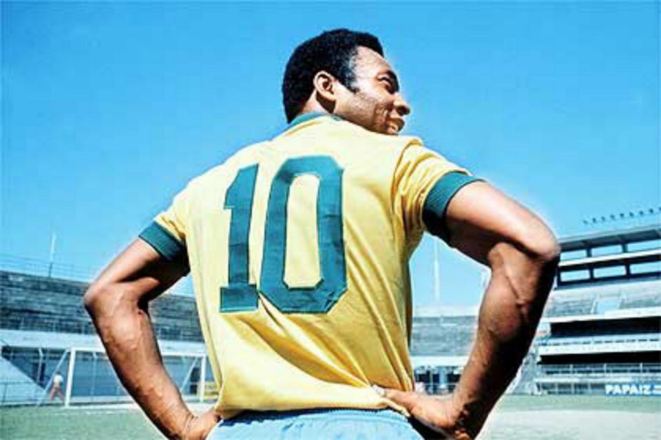 Futebol enterra a mística da camisa 10 construída por Pelé