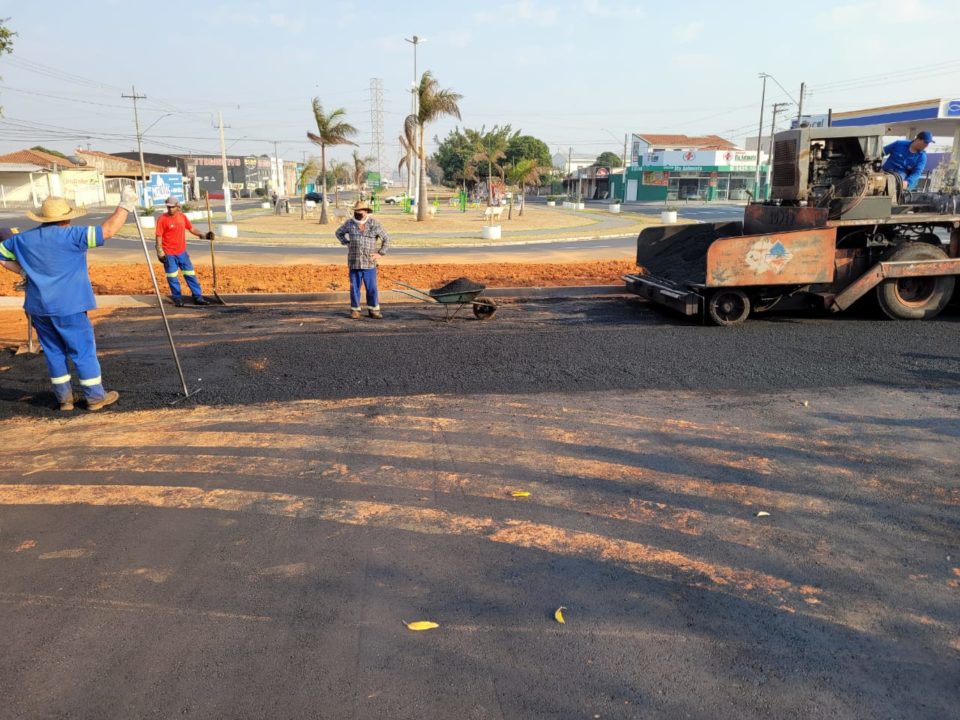 Construção de estacionamento público é concluída