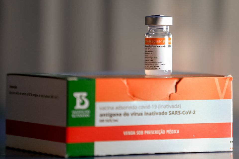 Butantan entrega 4 milhões de doses da Coronavac