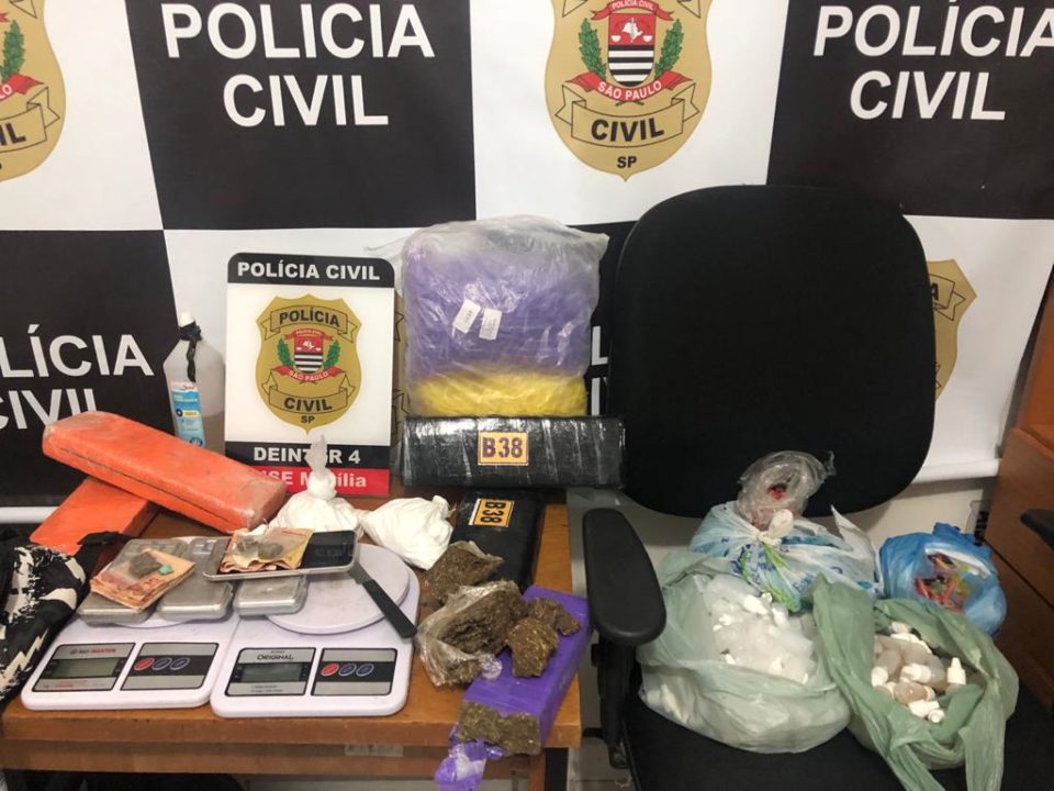 Dise apreende adolescente com drogas na zona Sul