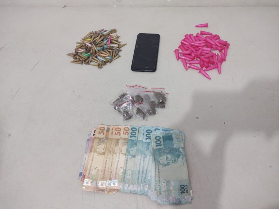 Servente é preso com drogas e dinheiro na zona Norte