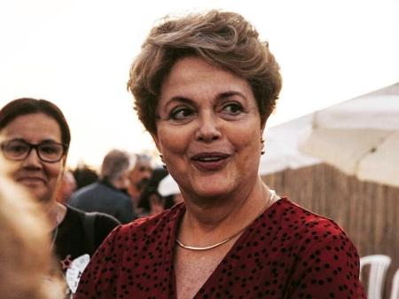Ex-presidente Dilma passa por cateterismo em São Paulo