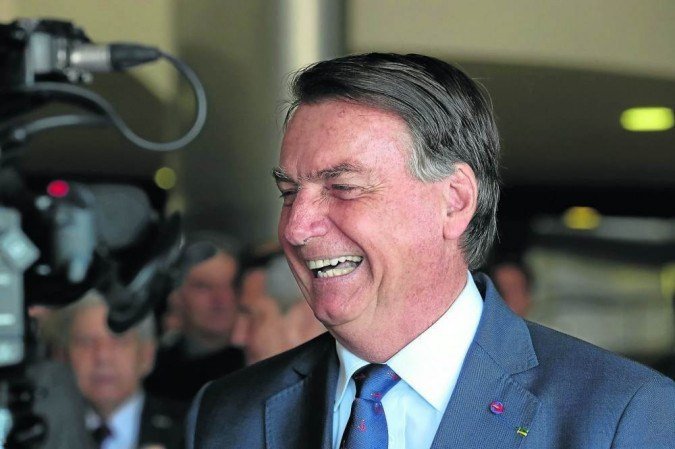 Bolsonaro afasta risco de golpe nas eleições