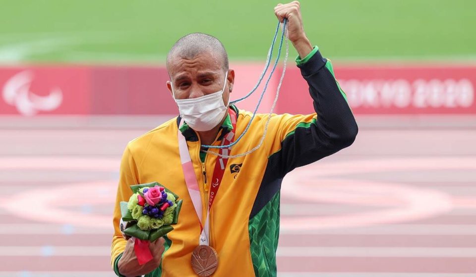 Ricardo Gomes ganha bronze para o Brasil na final dos 200m