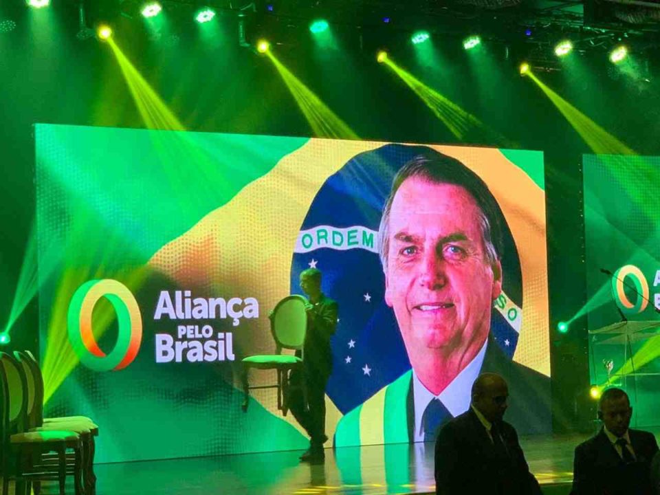 Partido “Aliança pelo Brasil” não deve sair do papel para 2022