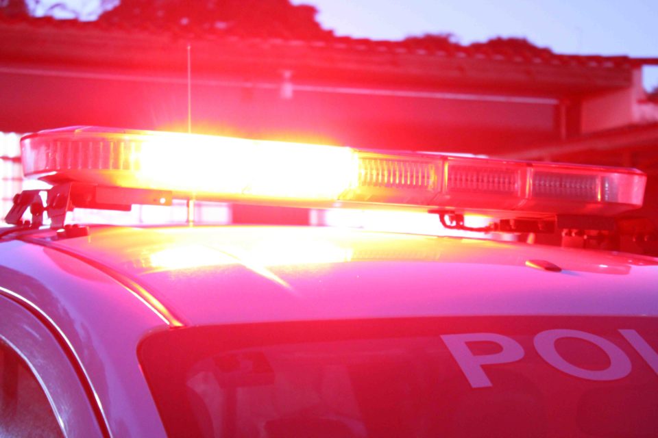 Criminosos furtam celulares de clientes de loja