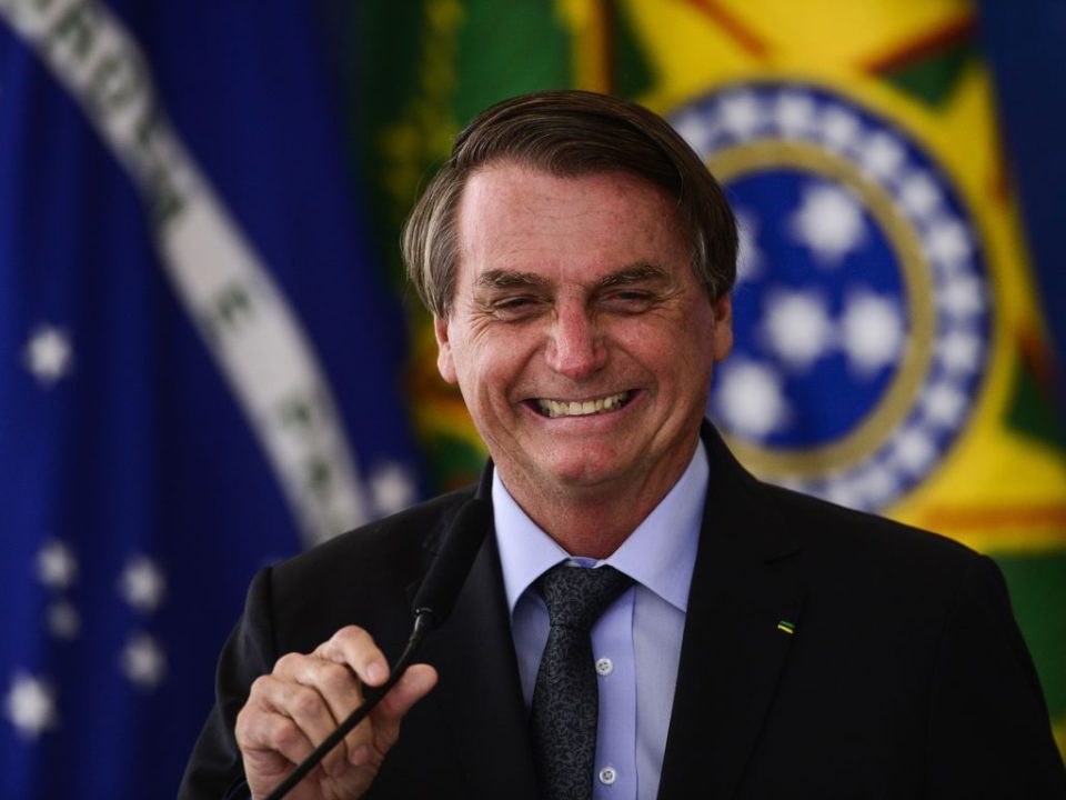 Bolsonaro sobre fake news: quem nunca contou uma mentirinha?