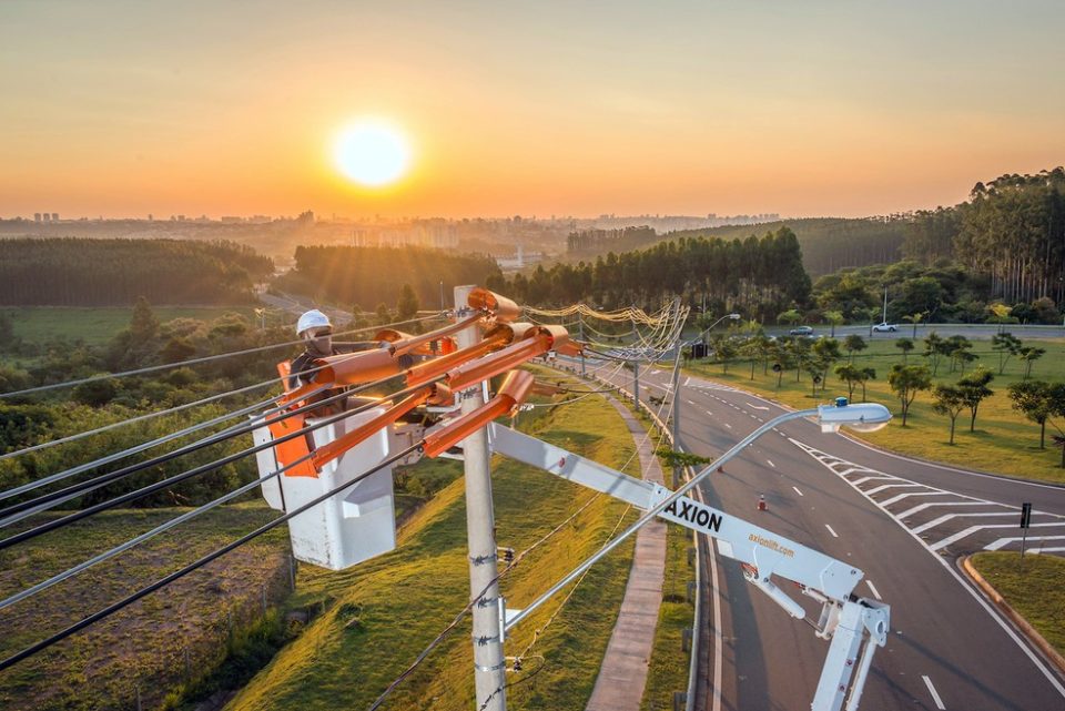 Inflação da energia elétrica corrói renda do brasileiro