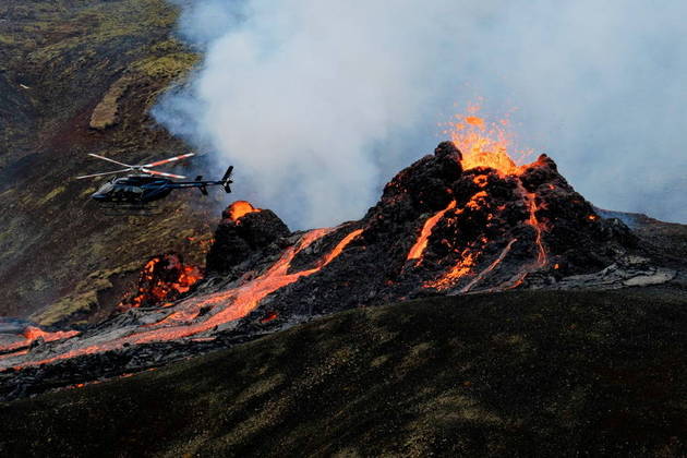 Vulcão Cumbre Vieja entra em erupção nas Ilhas Canárias