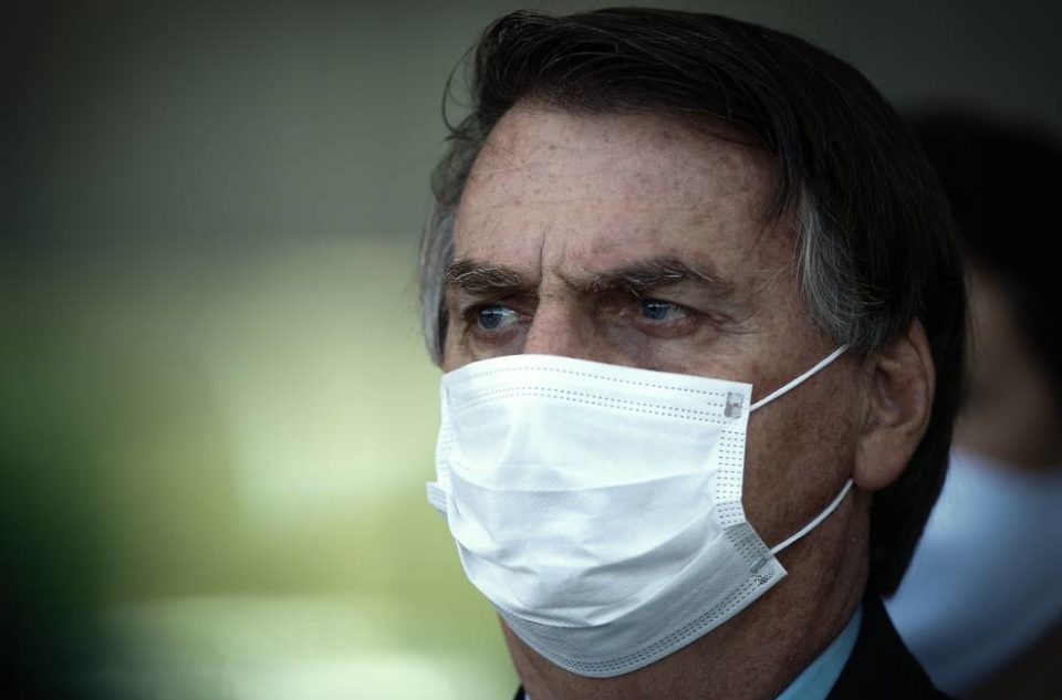 Juristas apontam à CPI crimes de Bolsonaro na pandemia