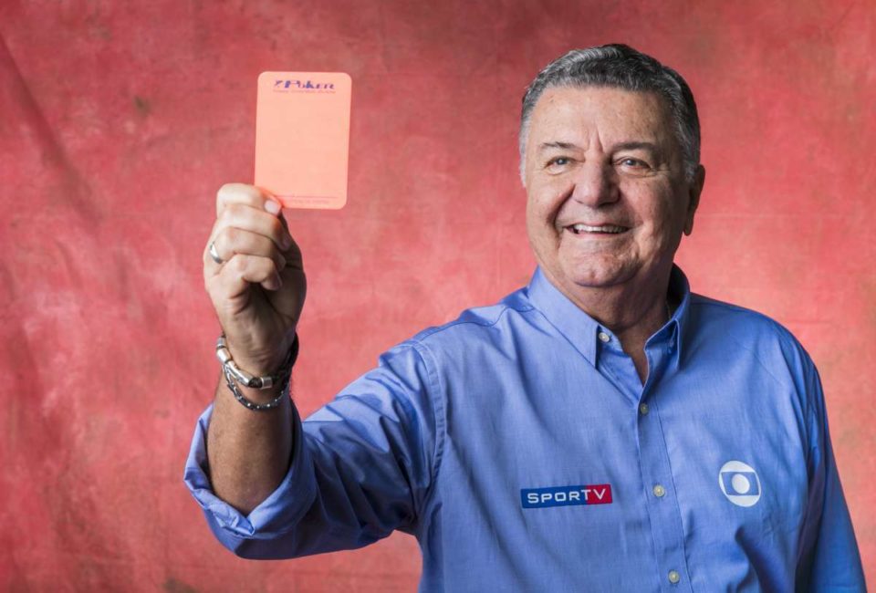 Arnaldo Cezar Coelho revela convite da CBF e critica VAR