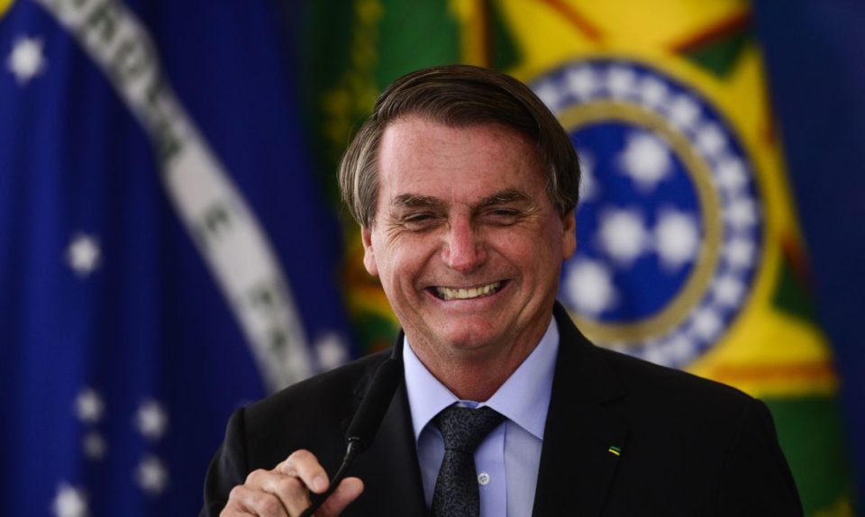 Pagamento do Auxílio Brasil é regulamentado