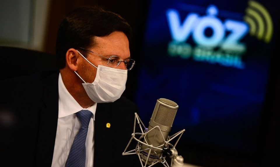 João Roma: Auxílio Brasil deve ser de R$ 300 por mês