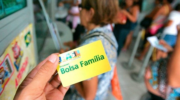 R$ 9,5 bi do Bolsa Família terão outro destino