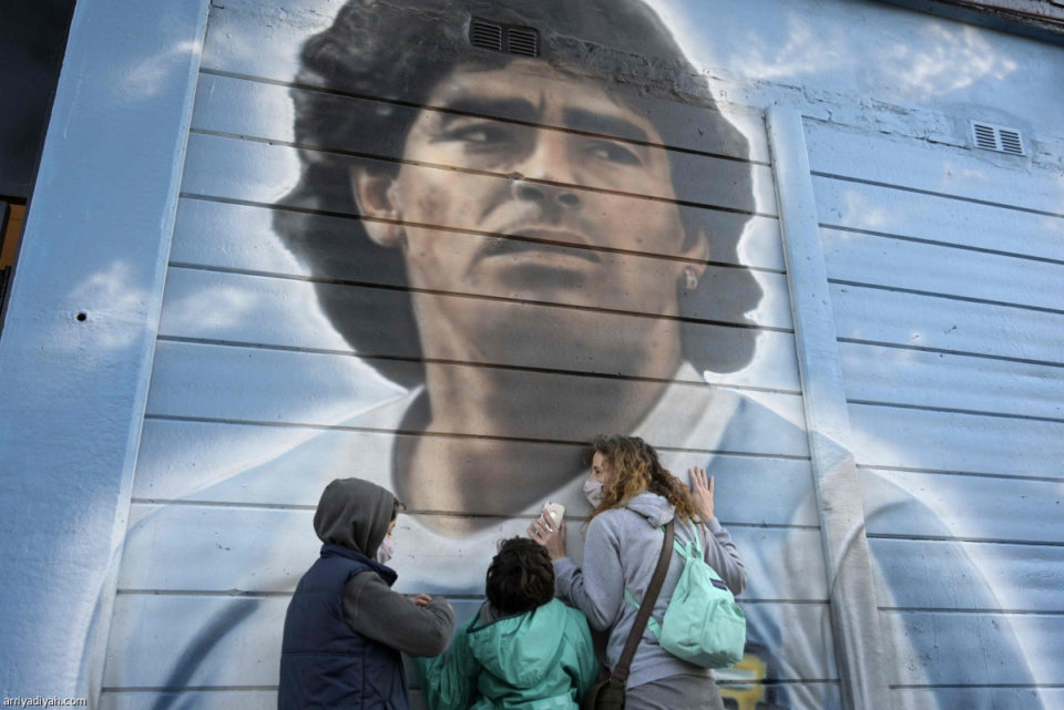 Morte de Maradona segue envolvida em mistério