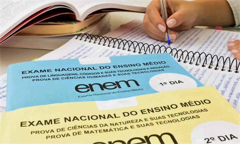 Enem terá redução de fiscais de sala em meio à crise