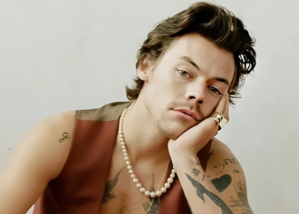 Harry Styles lança marca de produtos para beleza