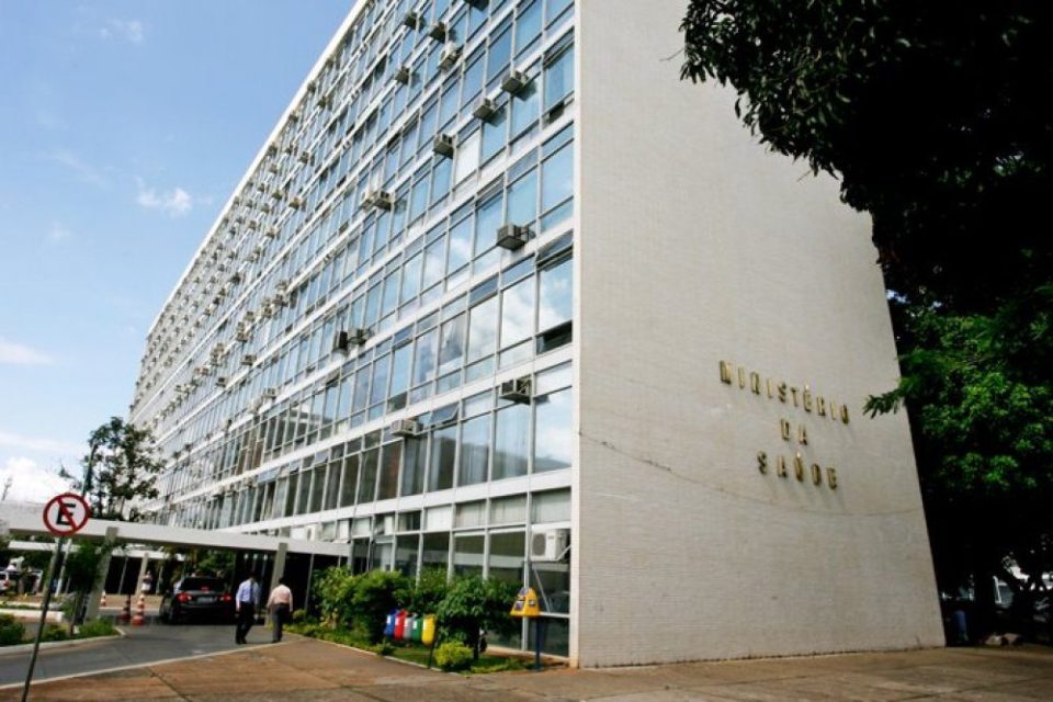 Saúde tem menor previsão de gastos federais desde 2012