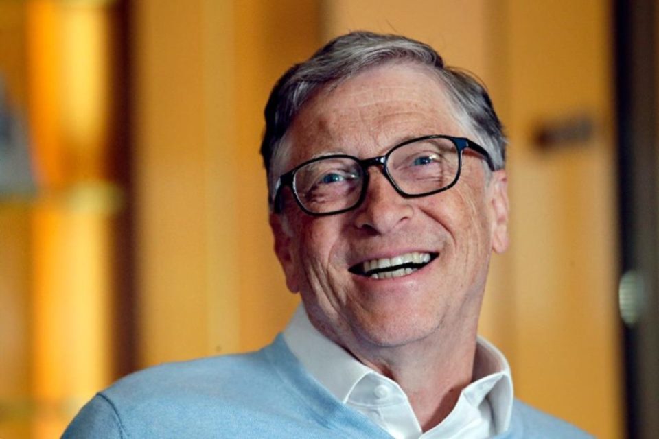 Bill Gates revela sua tradicional lista de livros de 2021