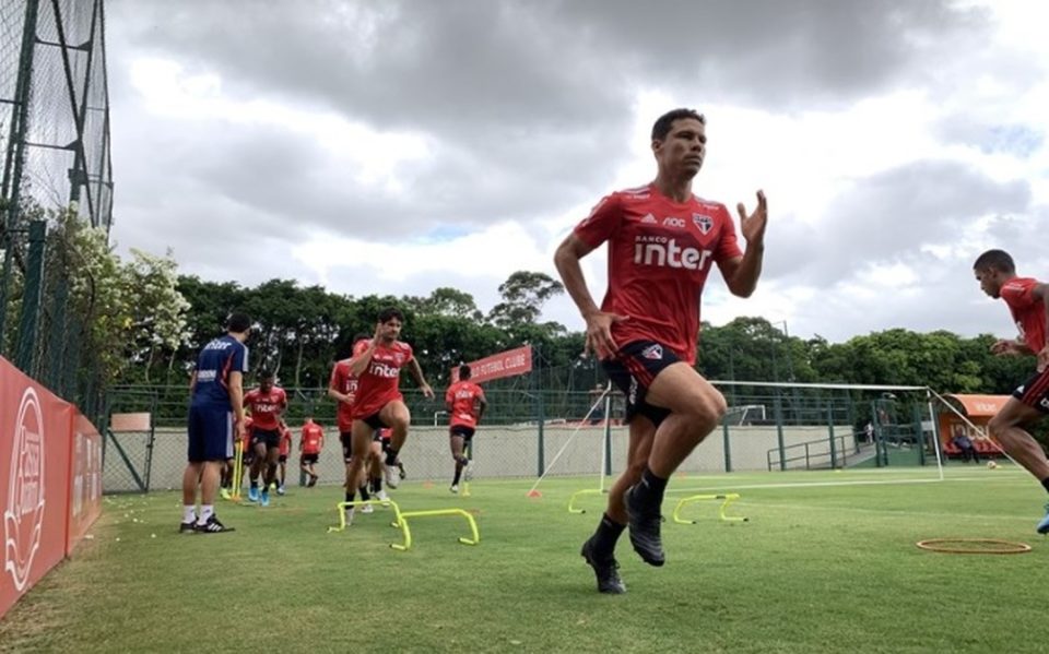 São Paulo inicia preparação para clássico contra o Palmeiras