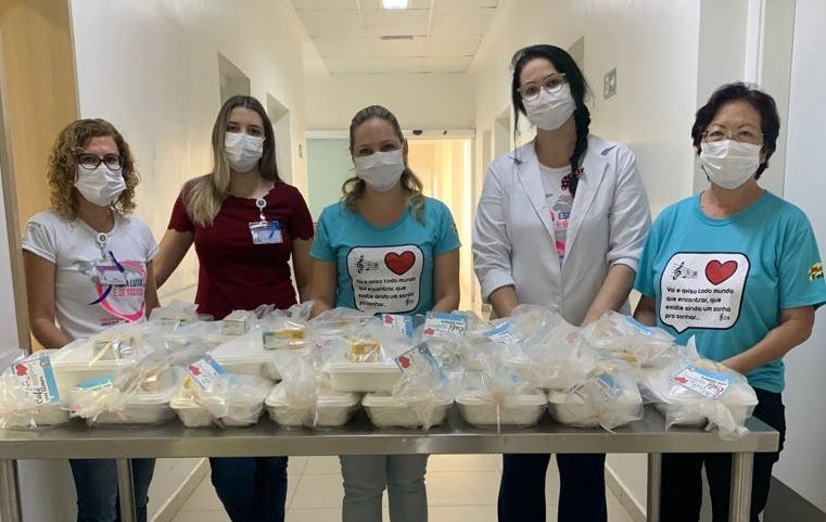 ‘Café com Amor’ é realizado na Oncologia da Santa Casa