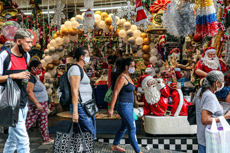 Vendas sobem no Natal, mas ainda estão longe de 2019