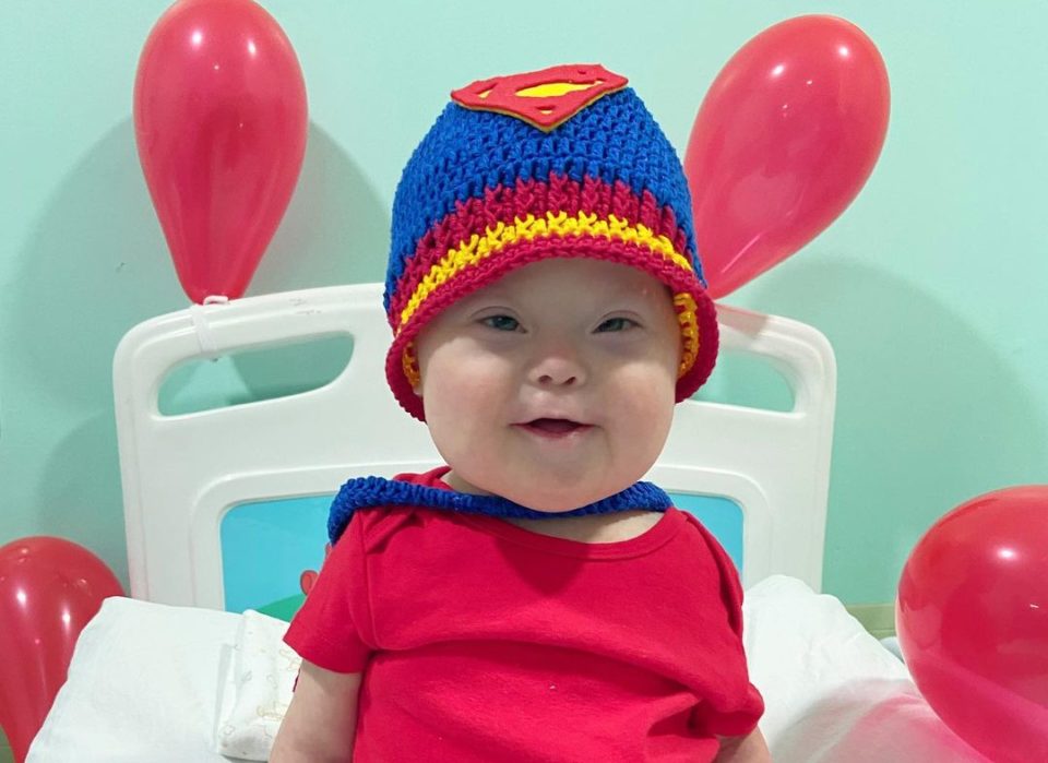 Super Chico tem alta após 2ª internação por Covid