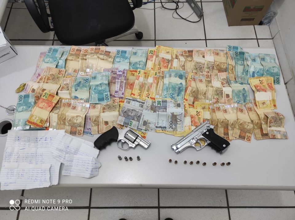 Cresce número de flagrantes com armas e cai de tráfico