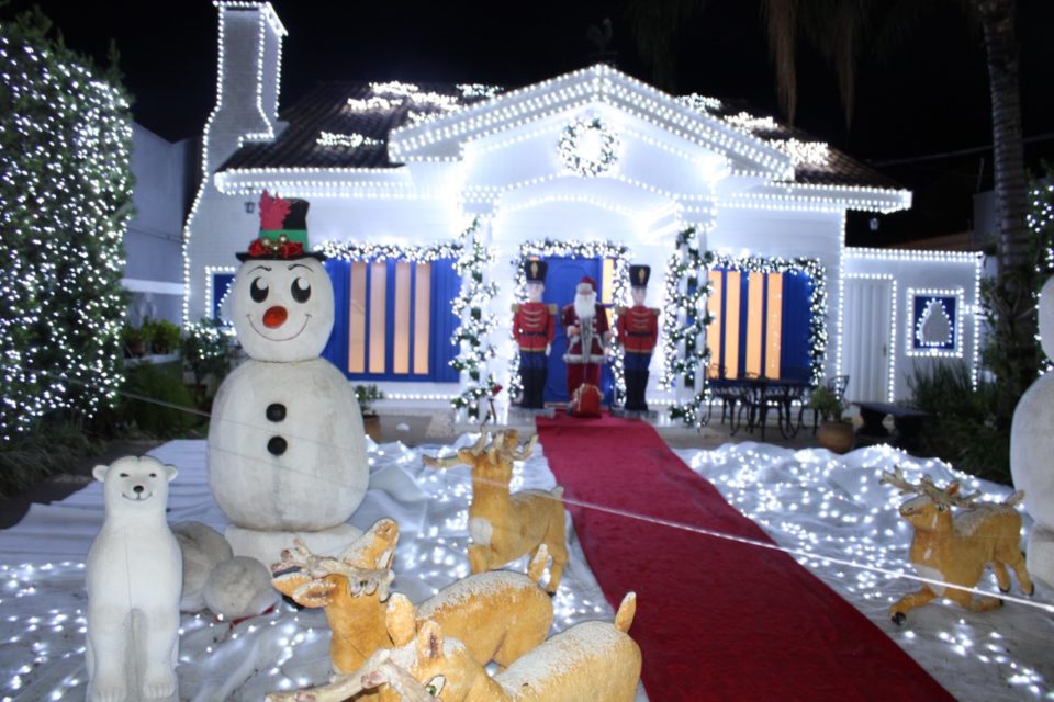 ‘Casa do Papai Noel’ já recebe visitantes na zona Leste de Marília