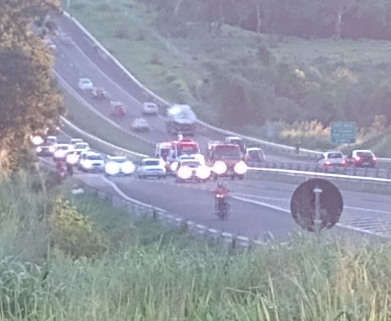 Homem é atropelado no Contorno e fica gravemente ferido