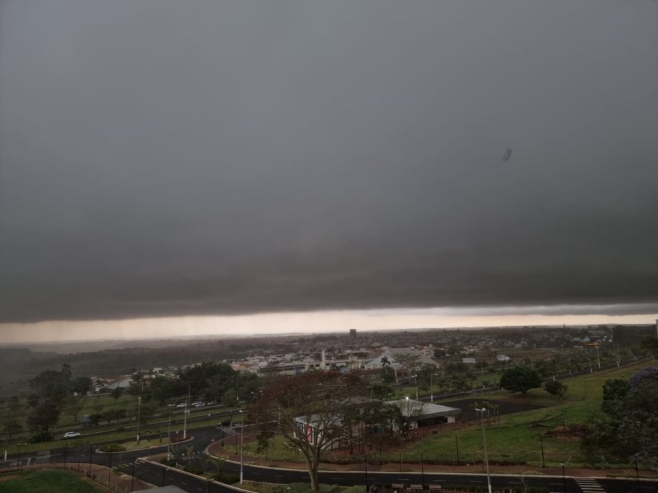 Marília recebe alertas do INMet sobre risco de tempestade