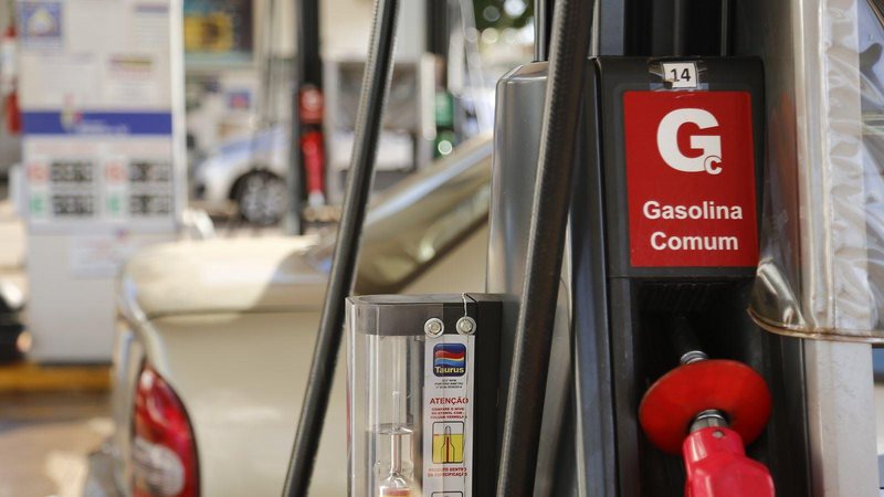 ANP: Preço do litro da gasolina cai na média do Brasil