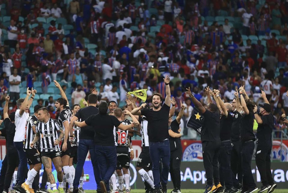 Atlético-MG quebra jejum e é campeão brasileiro após 50 anos