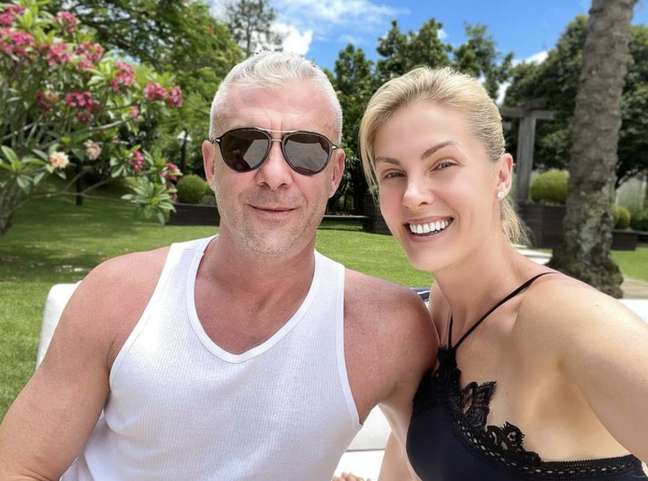 Ana Hickmann e Alexandre Correa testam positivo para covid-19