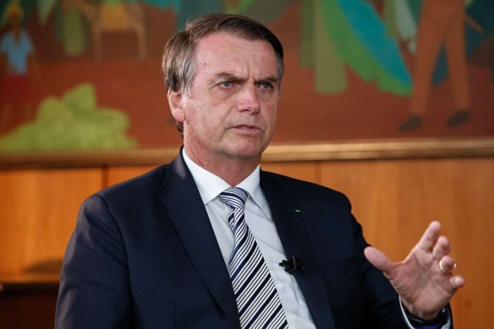 Bolsonaro ataca a Anvisa: “Virou um outro poder no Brasil”